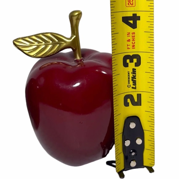 life size red glossy faux apples with brass stem and leaf lot of 3 - Picture 7 of 8